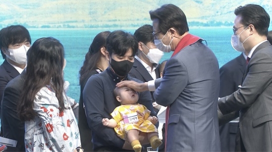 사랑의교회, 믿음의 4대가 함께하는 ‘온세대 연합예배’