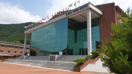 [기자수첩] 소명 기회도 얻지 못한 ‘인터콥’, 세상 법원도 외면하나
