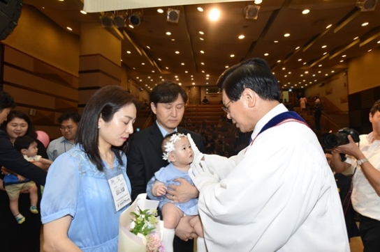 여의도순복음교회, 새해 출산장려금 대폭 인상 한다