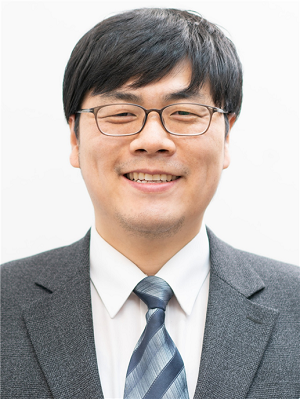 신명섭 원장.png