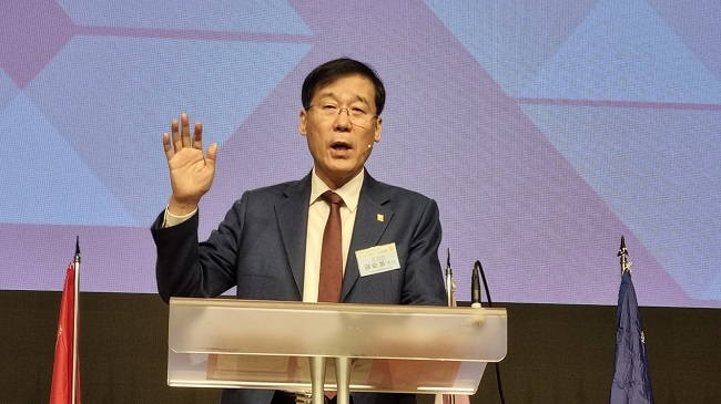 교사 권순웅.jpg