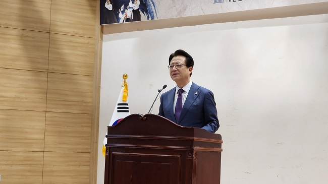 국조찬 오정현.jpg