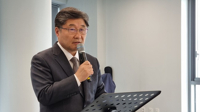 미래위 장봉생.jpg