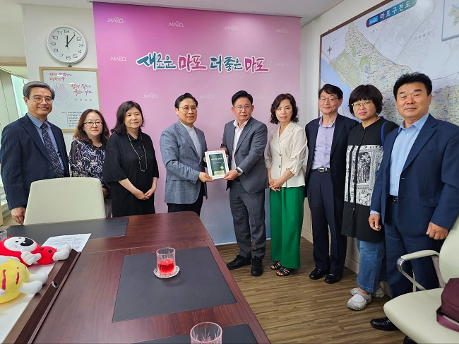 기사)독거어르신.jpg