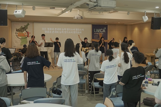 1.1 열린예배1.jpg