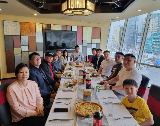 챔피온 단체.jpg