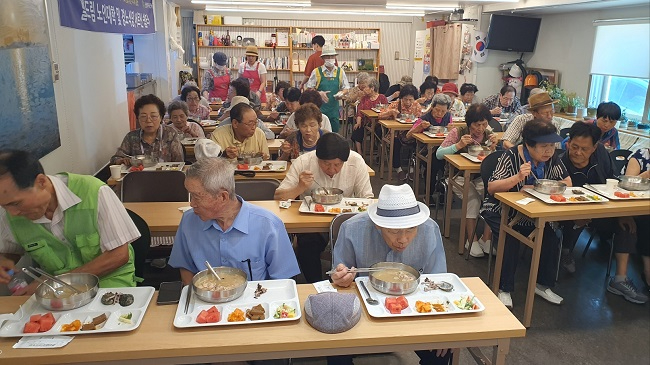 삼계탕밥퍼.jpg