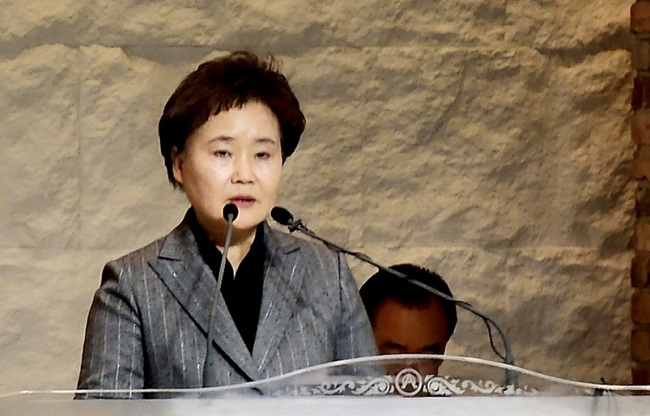 이재희 목사.jpg