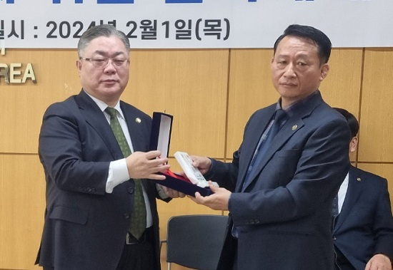 사본 -취임 던채.jpg