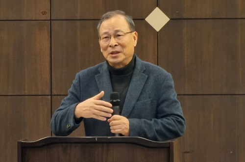 총무 이강춘.jpg
