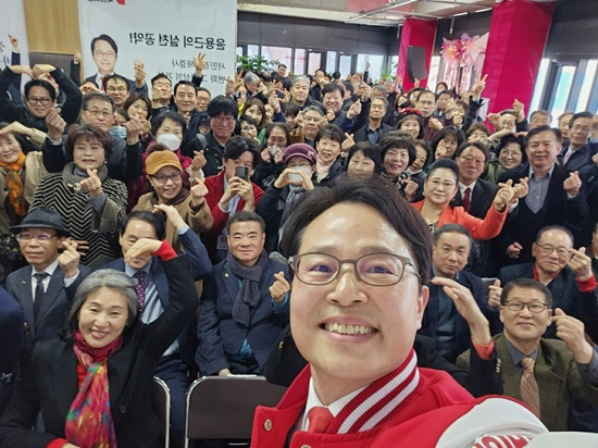 윤용근1.jpg