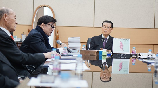 원로 정서영.jpg