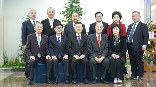 원로 단체.jpg