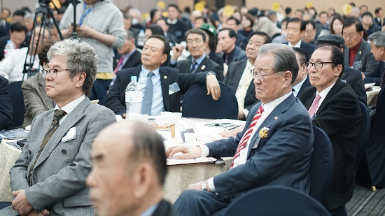 국방 객석.JPG