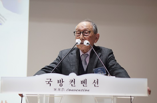 국방 김형석.JPG