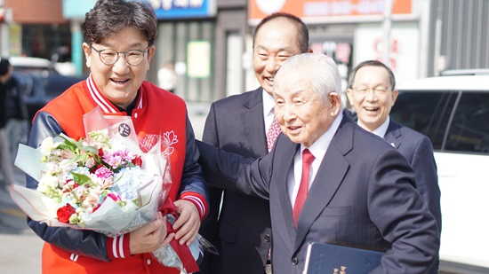 권 장 김.JPG