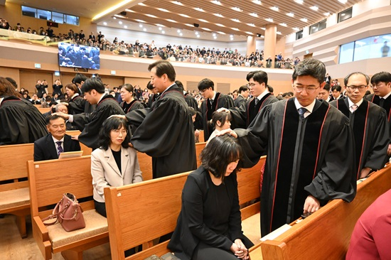 안수2.JPG