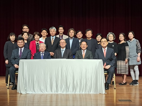웨이크 단체2.jpg