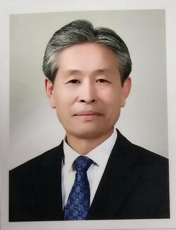 김영준 목사.jpeg