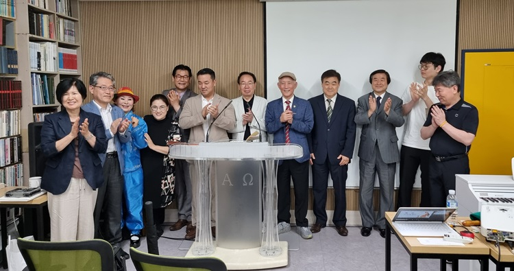 서울서문 단체.jpg