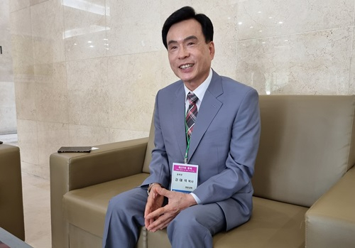 강대석 총회장.jpg