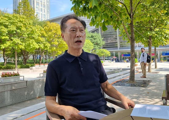 로잔 송춘길.jpg