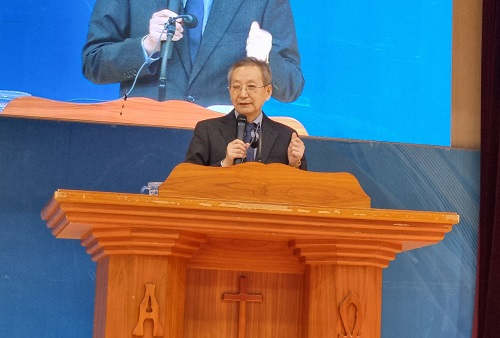 이종기 목사.jpg