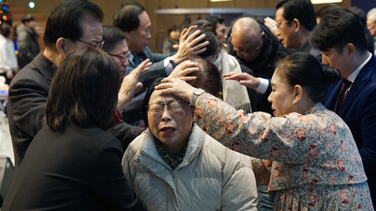안수기도2.JPG