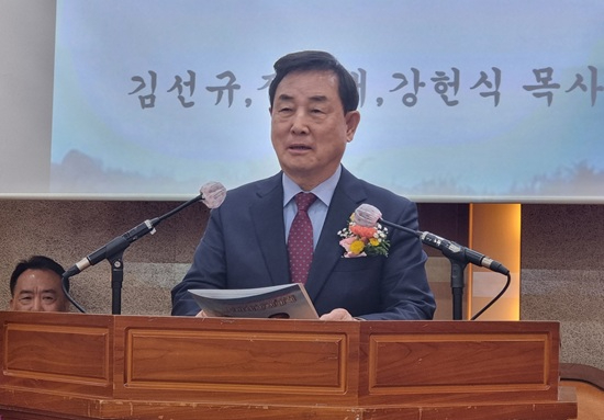 한단총 대표회장.jpg