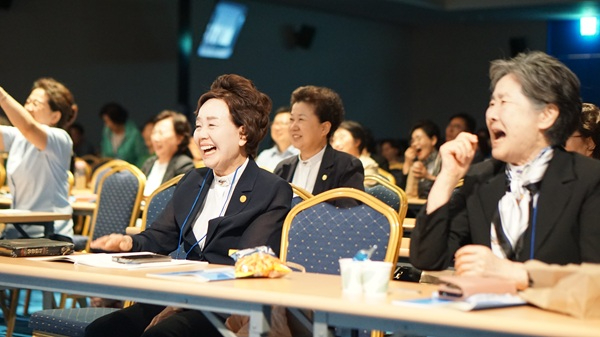 중앙 이영희.JPG