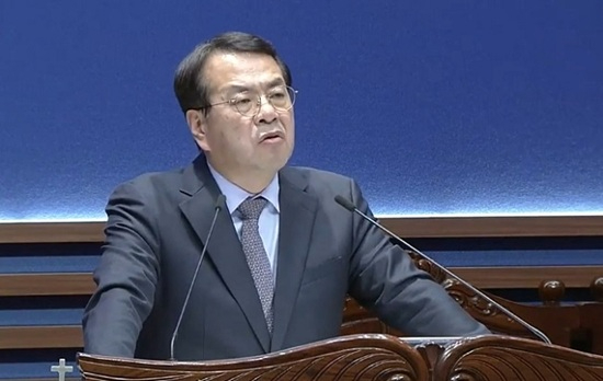 유종훈 목사.jpg