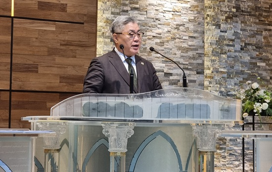 김정환 목사.jpg