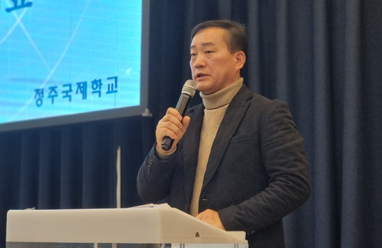 중국 이후진.jpg
