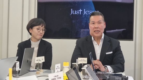 저스트지저스 간담회.jpg