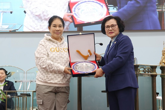 송미현 목사.jpg