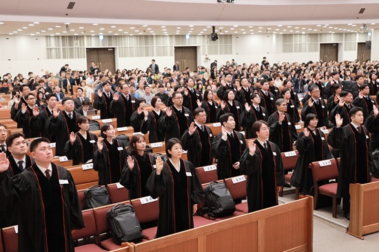 카이캄 손.jpg