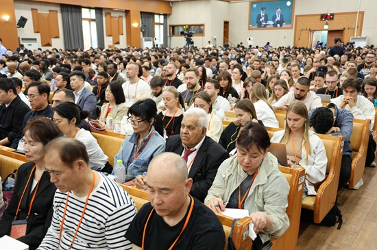 세계 객석.jpg