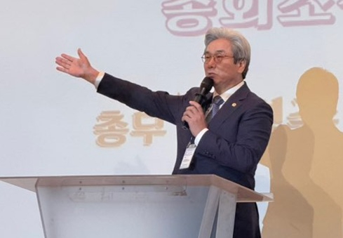 김명준.jpg