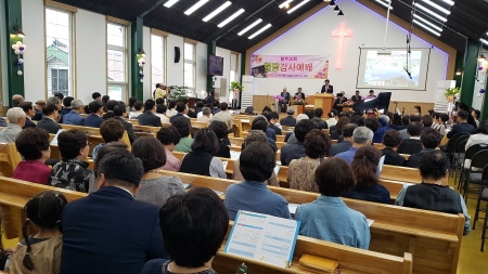 [크기변환]행주교회 예배 전경.jpg