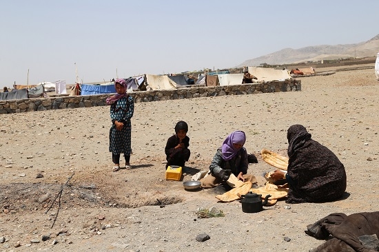 [이미지 자료] 2. 월드비전이 강진 피해를 입은 수십만의 아프간인들에게 깊은 우려를 표명한다..jpg